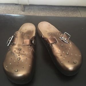 Bronze metallic Birkenstocks